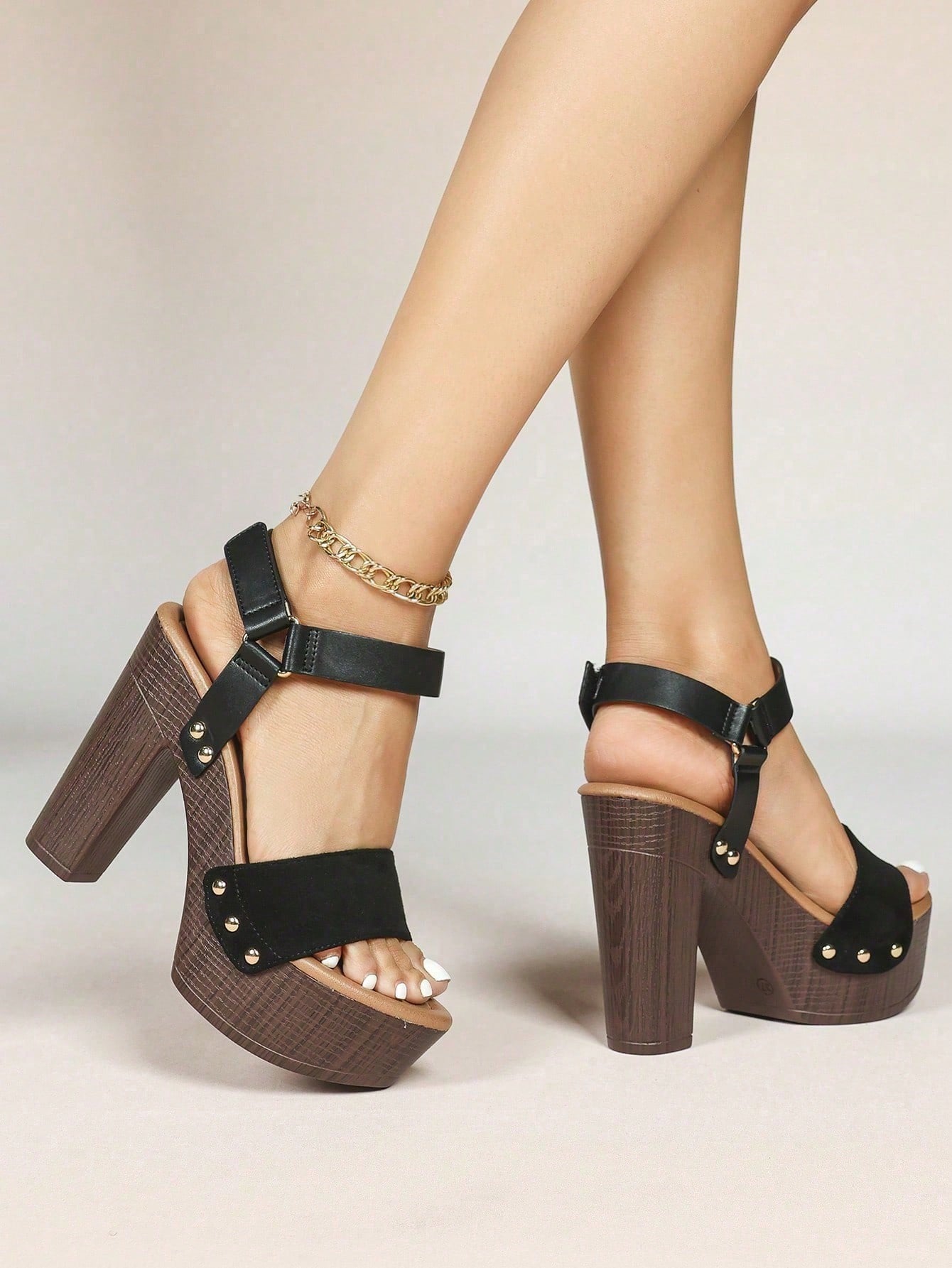 Women Crisscross Band Fashion  - Platform Mule Heel recension och pris
