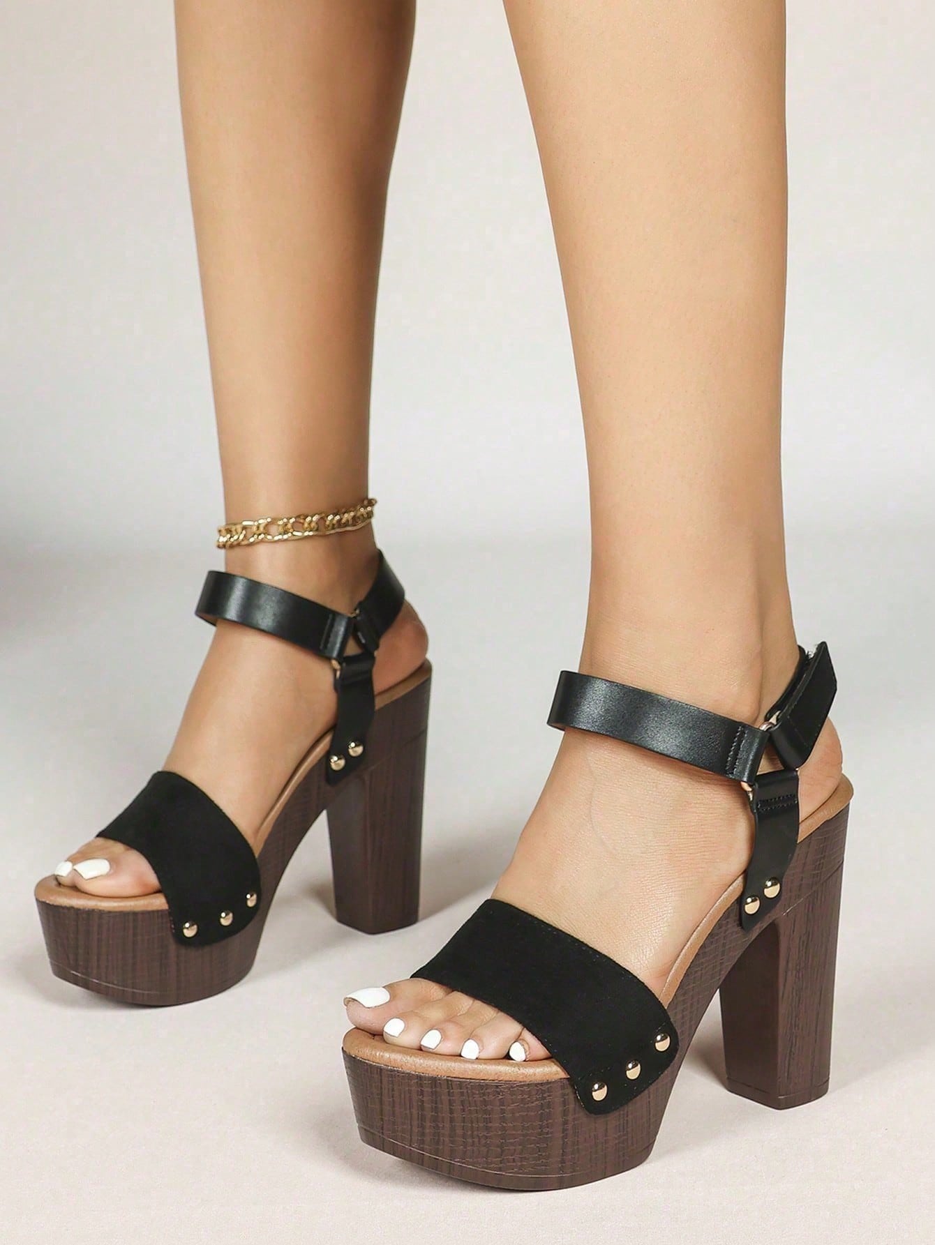 Women Crisscross Band Fashion  - Platform Mule Heel recension och pris
