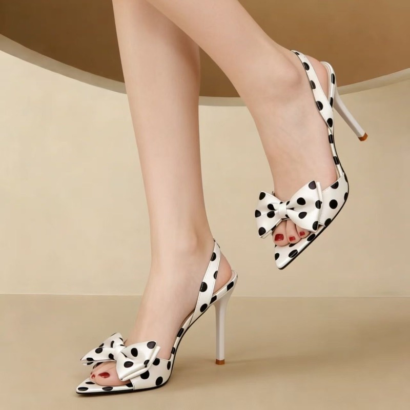 French Polka Dot Bow Pointed T - Platform Mule Heel recension och pris