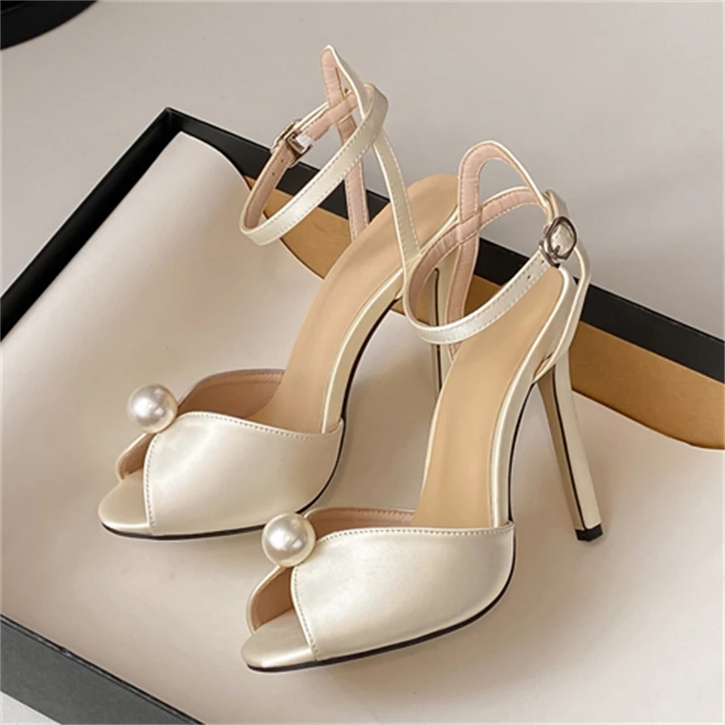 Eilyken Sexy String Bead Open  - Platform Mule Heel recension och pris