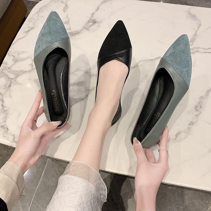 Flat black leather shoes for w - Pointed Toe Flat recension och pris