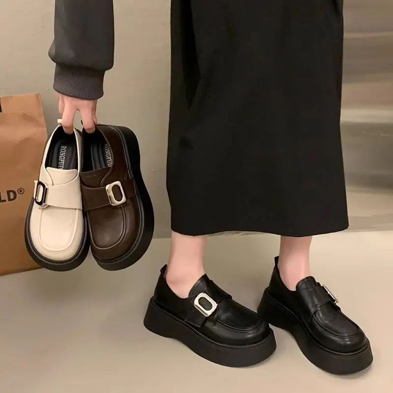 Loafers With Medium Heels Plat - Women Shoes Quick Delivery recension och pris